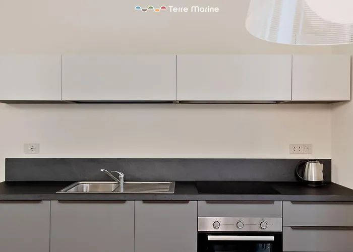 La Maison Du Soleil, Terre Marine La Spezia